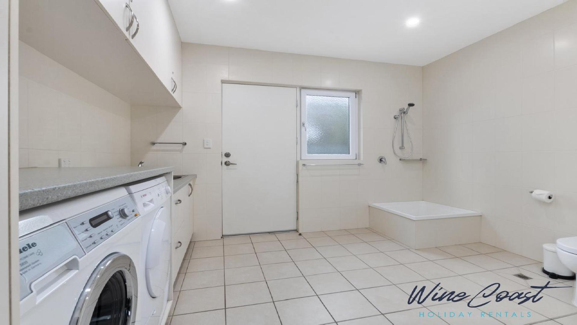 35 Degrees South By Wine Coast Holiday Rentals - Escape To The Fabulous 35 Degrees South By Wine Coast Holiday Rentals. Port Noarlunga Kültér fotó